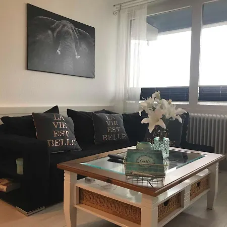 Caroline Apartman *