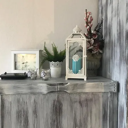 Caroline Apartman *